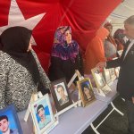 Başkan Aşgın ve Rektör Öztürk, Diyarbakır anneleriyle nöbet tuttu