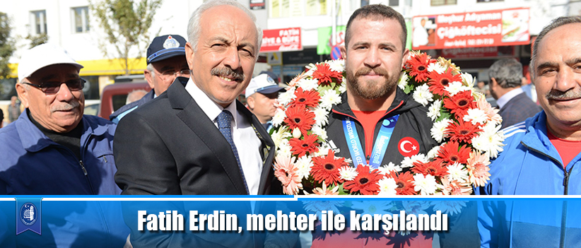 Fatih Erdin, mehter ile karşılandı