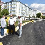 Belediyemizden Varinli Caddesine yeni asfalt