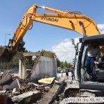 Cengiz Topel’de kamulaştırması tamamlanan 37 işyeri yıkıldı
