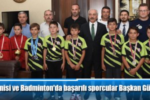 Masa Tenisi ve Badminton'da başarı elde eden sporcular Başkan Gül'ü ziyaret etti