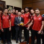 Voleybol takımından Başkan Gül’e ziyaret