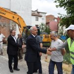 Başkan Gül, Osmancık 4. Sokakta bulunan yıkım çalışmasına katıldı