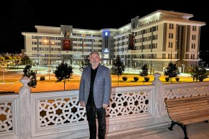 Belediye Başkanı Dr. Halil İbrahim Aşgın, Miraç Kandili nedeniyle yazılı açıklama yaptı. 