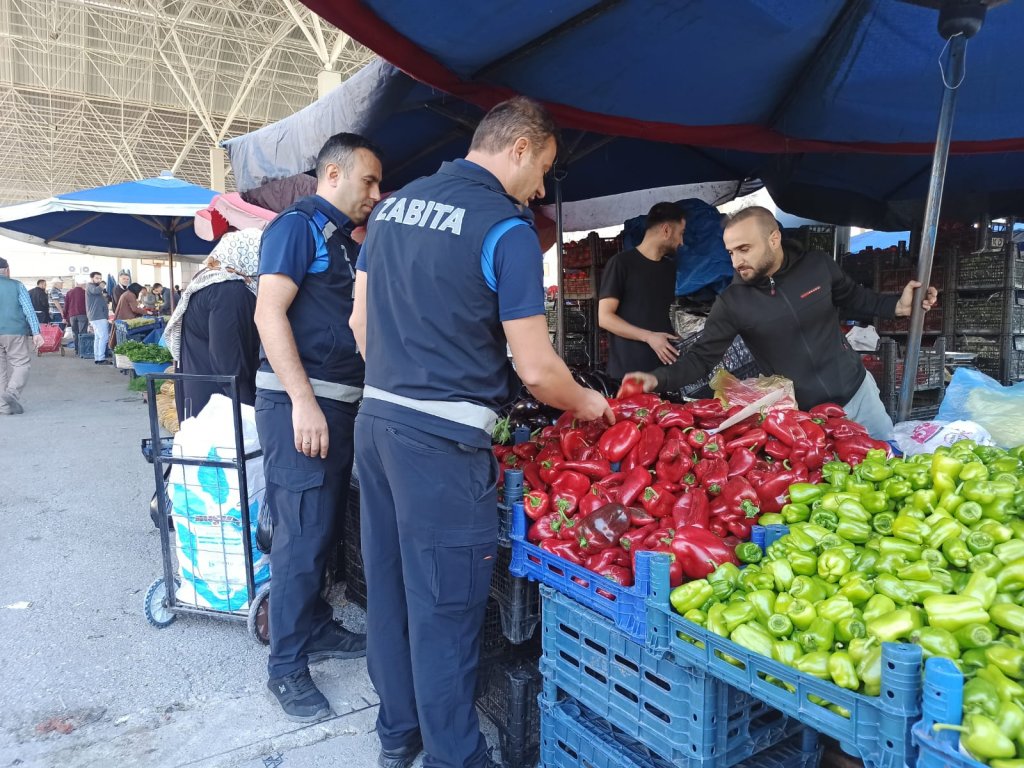 Semt pazarlarında taviz yok!