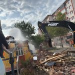 Çiftlik Çayırı Caddesi 25 metre genişliğe kavuşuyor.