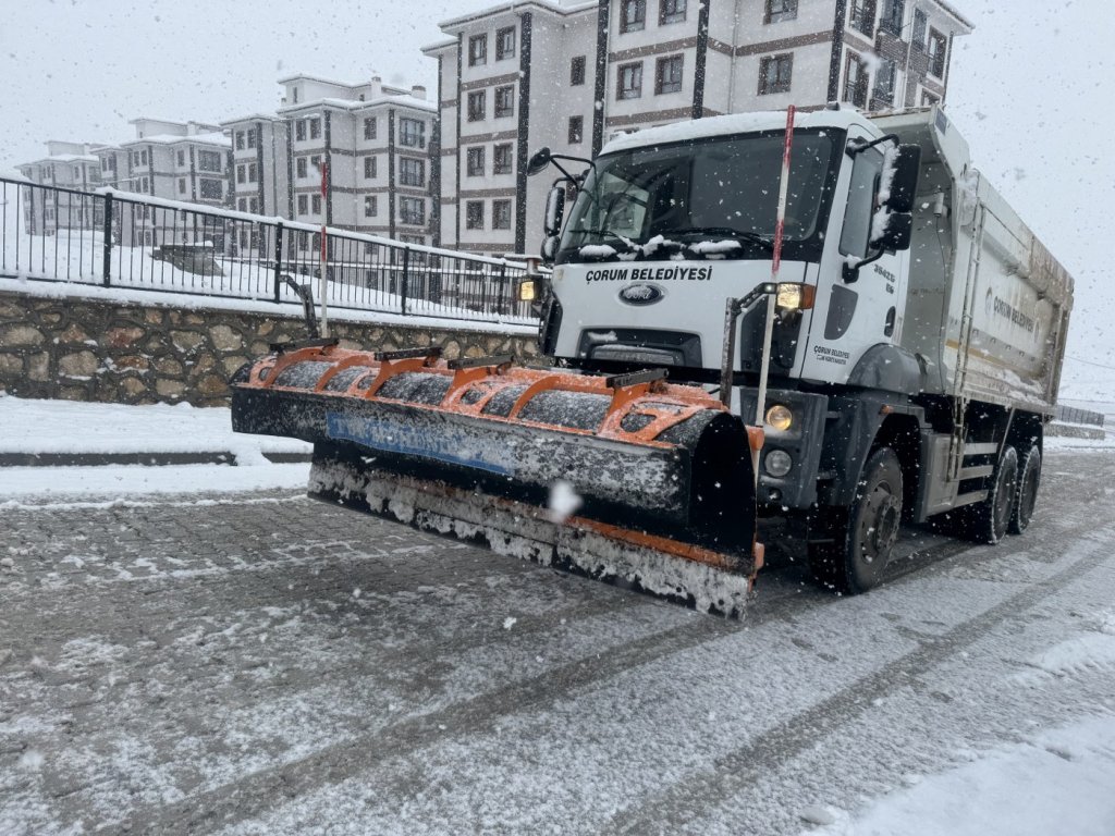 Belediyenin ‘kar mesaisi’ takdir topladı